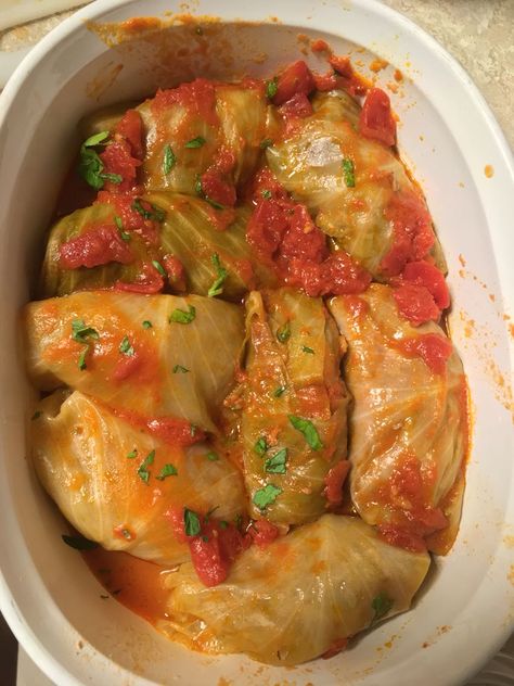 Halupki Ukrainian stuffed cabbage [homemade] #TTDD#TheThingsDadsDo Crockpot Recipes Cabbage, Golubtsi Recipe, Cabbage Stuffed, Recipes Cabbage, Marble Backdrop, Wooden Backdrop, Food Photography Background, Handmade Food, Stuffed Cabbage