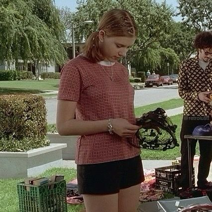 Rebecca’s outfits in Ghost World. Which one‘s your fav? • Ghost World 2001 • Drama/Indie film • 1h 52m • #ghostworld #movie #movies #thorabirch #scarlettjohansson #2000s #00s #outfits #outfit Ghost World Outfits, Thora Birch, Ghost World, Scarlett Johansson, Ghost, Film