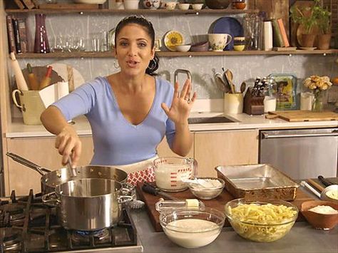 Lessons From Nona from CookingChannelTV.com Laura Vitale, Tv Chefs, Classic Italian Dishes, Best Italian Recipes, Vegetable Pasta, Wellness Recipes, Food Channel, Cooking Channel, Meatloaf Recipes