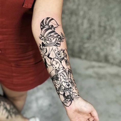 Catipillar Alice In Wonderland Tattoo, Classic Alice In Wonderland Tattoo, Alice And Wonderland Tattoos Sleeve, Meeko Tattoo, Disney Tattoo Sleeves For Women, Wonderland Tattoo Ideas, Alice In Wonderland Tattoo Ideas, Alice In Wonderland Tattoo Sleeve, Alice In Wonderland Tattoos