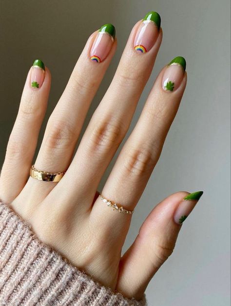 #nails #nailart #nailpolish #nailsofinstagram #naildesign #nailartist #lucky #luckycharms #rainbow #stpatricks #unas Ireland Fits, St Patrick Day Nails Acrylic, Shamrock Nails, Saint Patrick Nail, St Patricks Day Nails, Green Nail Art, Short Gel Nails, Green Nail Designs, Rainbow Nails