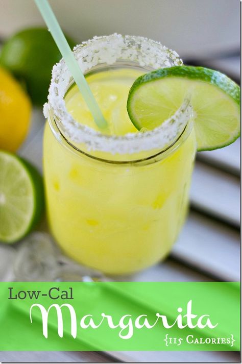 115 Calorie Margarita  Source:  Cooking Channel  I packet sugar free lemonade  Crystal Light )  6 oz. diet lemon-lime soda  1 shot tequila  1 ounce lime juice  Just mix it all together and pour over ice.You can even mix up a batch or two and put them in mason jars on ice.  Just shake it up before drinking. Low Cal Margarita Recipe, Sugar Free Lemonade, Mason Jar Drinks, Low Calorie Cocktails, Low Calorie Drinks, Low Carb Drinks, Low Cal Recipes, Calorie Recipes, No Calorie Foods