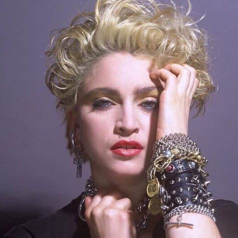 80s Madonna, Liz Smith, Madonna Pictures, Divas Pop, Madonna Music, Madonna 80s, Madonna Photos, Madonna Art, Lady Madonna