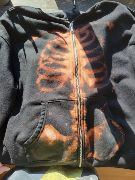 #skeleton #grunge #emo #bleach #diy #aesthetic #loner #hoodie #zip-up #skeletonhoodie #diy skeletonhoodie #grungeskeletonhoodie Bleach Tie Dye Skeleton, Skeleton Shirt Aesthetic, Skeleton Sweater Zip Up, Grunge Bleached Hoodie, Bleached Hoodie Diy Ideas, Bleach Designs On Shirts Grunge, Bleach Zip Up Hoodie, Grunge Hoodie Outfit, Skeleton Hoodie Aesthetic