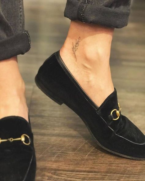 230+ Olive Branch Tattoo Ideas (2023) - TattoosBoyGirl Tattoo On Ankle, Ankle Tattoo Men, Olive Tattoo, Cute Ankle Tattoos, Wörter Tattoos, Olive Branch Tattoo, The Olive Branch, Native Tattoos, Branch Tattoo