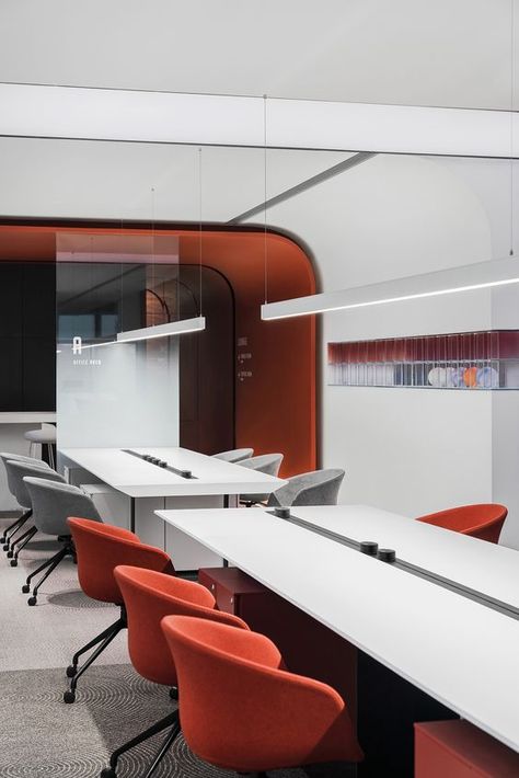 Open Office Design, Red Office, Office Space Design, Flexible Space, Ceiling Design Bedroom, Open Office, Study Office, Office Interior Design, Modern Office