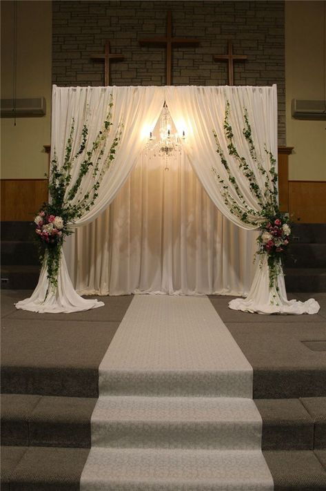 church wedding decorations Simple Church Wedding Decorations, Cheap Backyard Wedding, Ceremony Decorations Church, Wedding Ceremony Decorations Church, Stage Wedding, Backyard Wedding Decorations, Pew Decorations, Backyard Wedding Ceremony, Diy Backyard Wedding