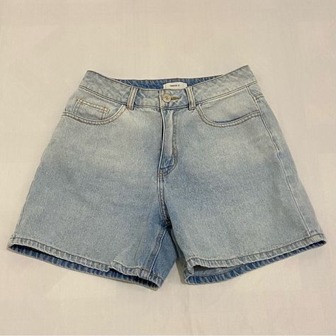 Shop urvibe's closet or find the perfect look from millions of stylists. Fast shipping and buyer protection. Forever 21 Bermuda High Rise 90s-Fit Denim Shorts Women’s Size 25 90s Fits, Shorts Women, Denim Shorts Women, Brands Outlet, Short Outfits, Women's Shorts, Womens Bottoms, Casual Shorts, Denim Shorts