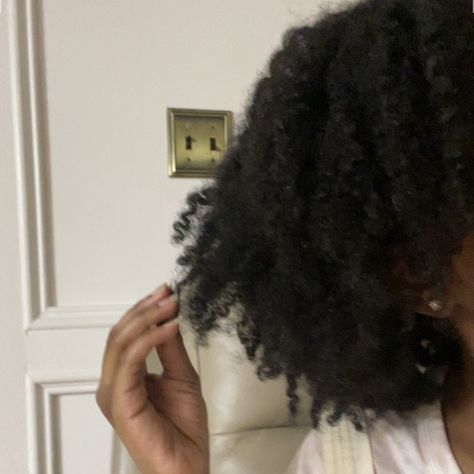 4b Twist Out, 4c Twist Out, Healthy 4c Hair, Twist Outs On Natural Hair, Twist Out Natural Hair, Afro Hair Types, 4b Natural Hair, 4b Hair, Urban Beach