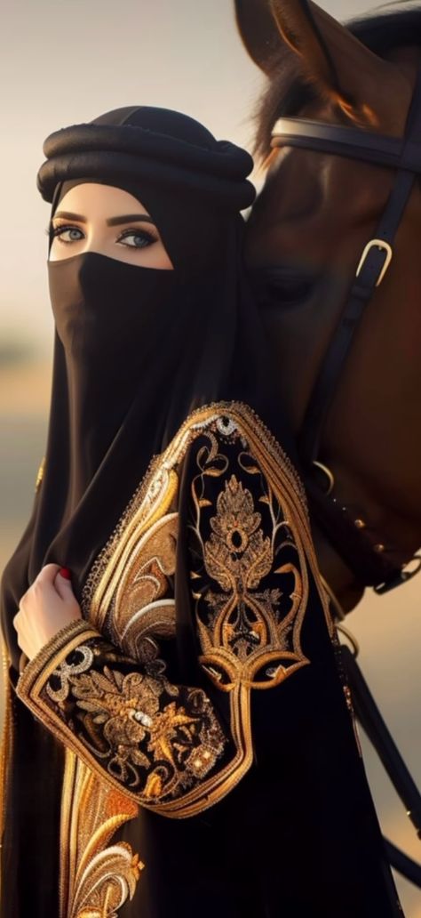 Portrait Hijab, Arabian Outfit, Niqab Eyes, Wolves And Women, Niqab Fashion, Arabian Women, Hijab Fashionista, Classy Winter Outfits, Arabian Beauty