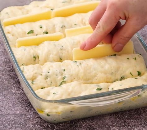 Potato Pastry Dough, Cheese And Potato Bread, Bread Meals Ideas, Potato Cheese Bread Recipe, Cookist Wow Recipes Potatoes, Bread And Cheese Recipes, Savoury Bread Recipes, Potato Bread Recipe Homemade, Cheese Potato Bread