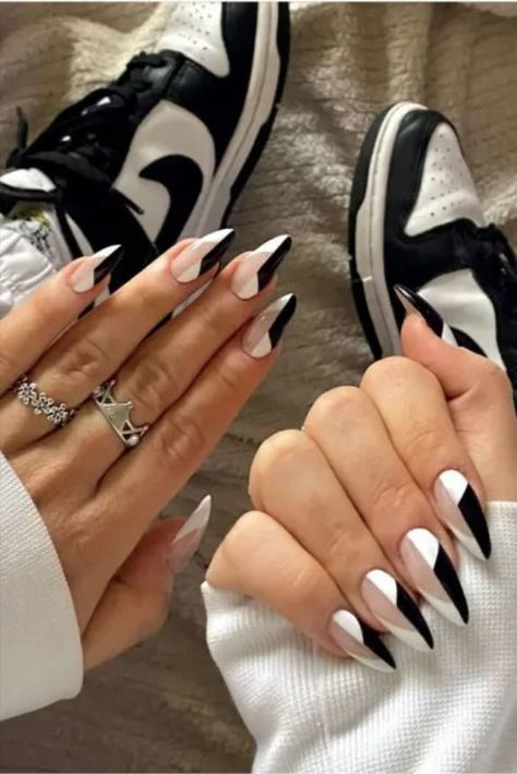 Black And White Almond Nails, Nails Transparent, Monochrome Nails, White Almond Nails, Black And White Nail Designs, Black Almond Nails, Black White Nails, Swirl Nails, Fashionable Nails