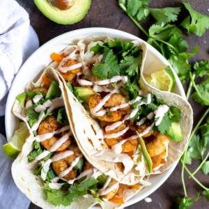 Easy Shrimp Tacos - WonkyWonderful Clean Eating Dinner Ideas, Easy Shrimp Tacos, Healthy Shrimp Tacos, Shrimp Tacos Easy, Tacos Easy, Shrimp Taco, Shrimp Dinner, Shrimp Recipes For Dinner, Weekend Meals