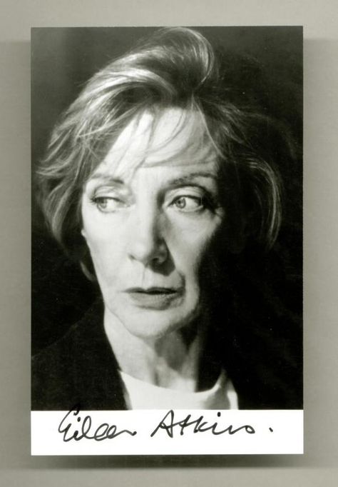 Dame Eileen Atkins. Irving Penn Portrait, British Movies, Female Actors, Ideal Beauty, Margaret Thatcher, Classic Actresses, Broadway Theatre, Beyond Beauty, Professional Portrait