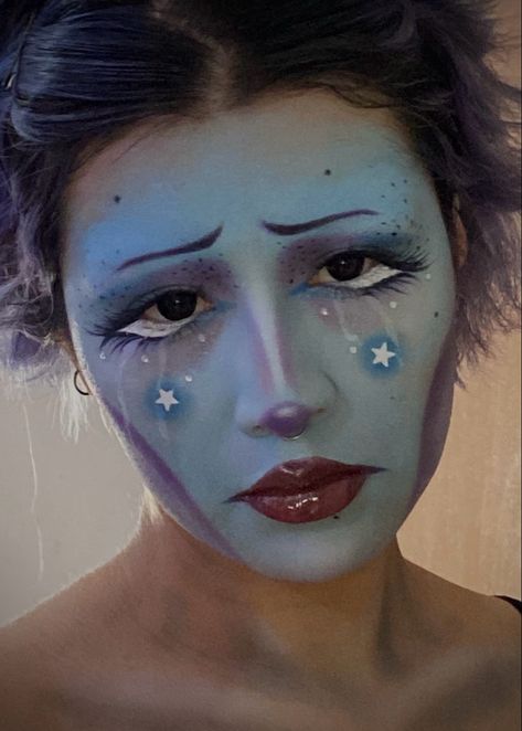 sad clown makeup Moon Clown Makeup, Creative Drag Makeup, Strange Makeup Looks, Makeup Ideas Crazy Creative, Soft Clown Core Makeup, Crying Clown Makeup, Makeup Downturned Eyes, Weird Makeup Ideas, Blue Clown Makeup