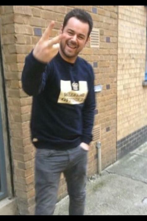 Danny Dyer Kurupt Fm, Danny Dyer, Future Husband, Mood Pics, Garage, Sweatpants, Wall, Pants, Women's Top