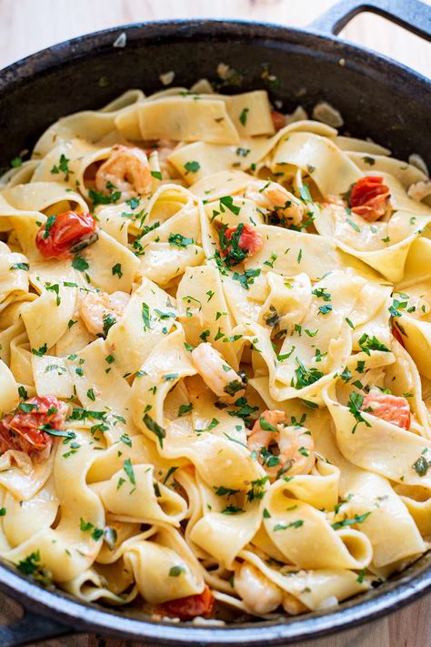 My latest pappardelle pasta obsession is a light and creamy seafood dish made with shrimp, cream, white wine, tomatoes, garlic, shallots, and fresh herbs. It's a straightforward dish that's easy to pull together and bursting with so much gourmet flavor. #pastarecipes #pappardelle #pasta #truffleoilpasta Lobster Pappardelle Recipe, Pappardelle Recipes Chicken, Shrimp Pappardelle Recipes, Pappardelle Recipes, Parpadelle Recipes, Pappardelle Pasta Recipe, Presto Pasta, Fancy Pasta, Kitchen Swagger