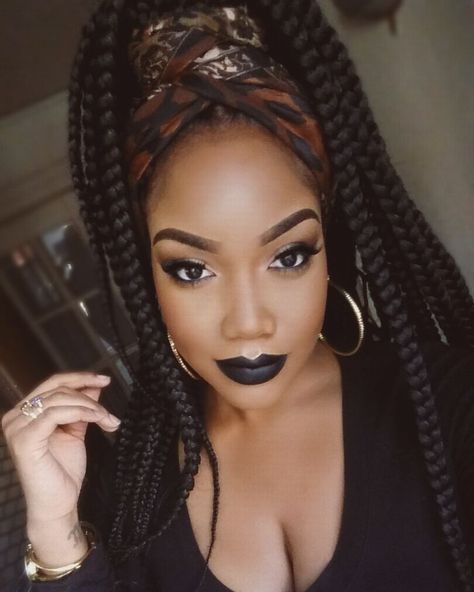 Black on black. Hair Knotting, Twists Locs, Short Braids, Braids Locs, Box Braids Styling, Beautiful Braids, Girls Braids, Penteado Cabelo Curto, Hair Wraps