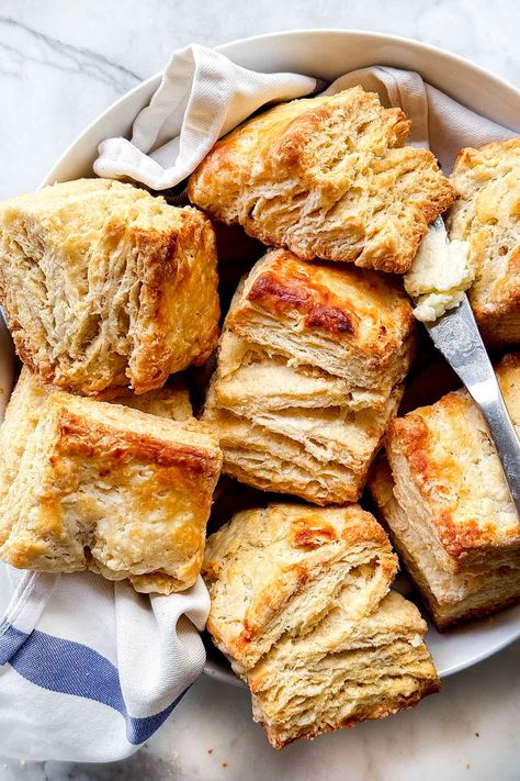 Fluffy Biscuit Recipe, Buttermilk Biscuit Recipe, Country Biscuits, Best Buttermilk Biscuits, Easy Biscuit, Buttermilk Biscuit, Easy Biscuit Recipe, Homemade Buttermilk Biscuits, Buttermilk Biscuits Recipe