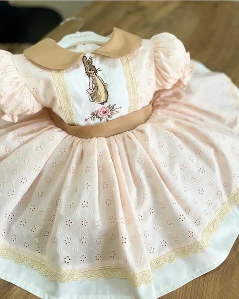 Easter Family Outfits, Princess Pink Dress, Easter Dress Baby, Kids Birthday Dresses, Kids Easter Outfits, Rabbit Embroidery, Vintage Baby Dresses, Easter Dresses For Toddlers