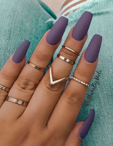 Classy Nail Art Ideas, Classy Nail Art, Coffin Nails Matte, Nagellack Trends, Matte Nails Design, Purple Nail, Classic Nails, Metallic Nails, Coffin Nails Designs