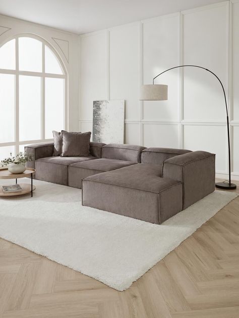 Minimal Couch, Modular Sofa Design, Interior Design Per La Casa, Modul Sofa, Decor Home Living Room, Living Room Inspo, Couches Living Room, Lounge Sofa, Apartment Living Room