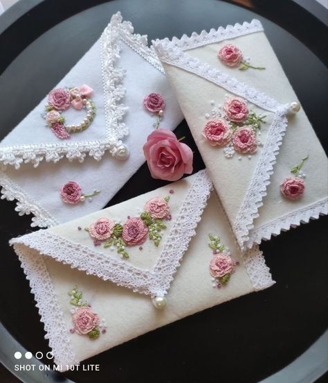 Fancy Envelopes, Sulaman Pita, Wedding Gifts Packaging, Handmade Envelopes, Hand Embroidery Patterns Flowers, Kids Crochet, Aesthetic Crochet, Crochet Clothes For Women, Handmade Embroidery Designs