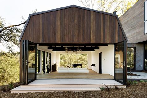 Modern takes on traditional roofs: nine roof profiles reinvented | Architecture And Design Gambrel Roof, Mansard Roof, Workshop Design, Roof Styles, Roof Design, California Homes, House And Home Magazine, Metal Roof, Architecture Firm