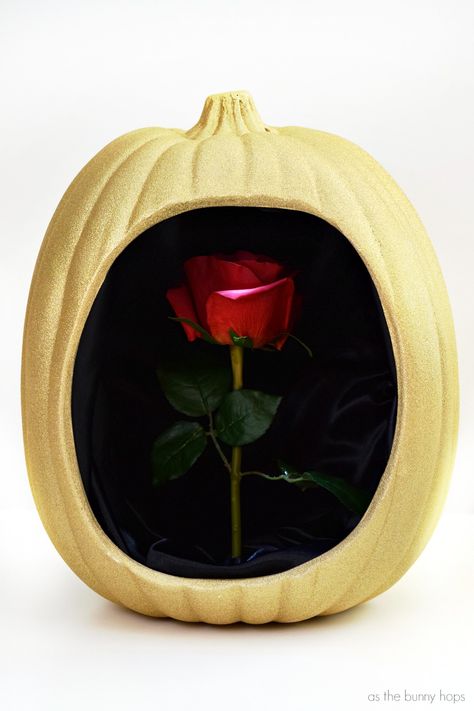 Rose Pumpkin Carving, Pumpkin Patch Diy, Disney Pumpkins, Disney Halloween Party, Minnie Mouse Pumpkin, Princess Pumpkin, Creative Pumpkin Decorating, Carve Pumpkins, Mickey Mouse Pumpkin