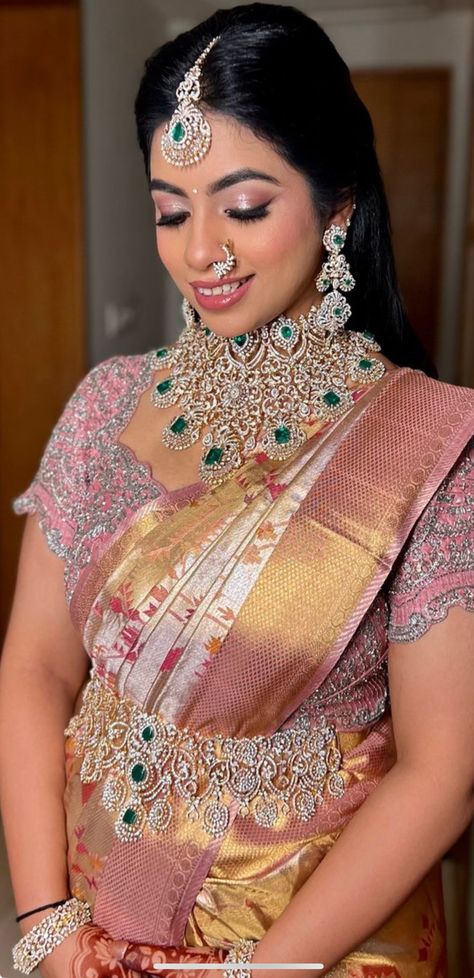 Papidi Billa, Diamond Jewlery, Fashionable Saree, Beautiful Jewelry Diamonds, Bridal Diamond Necklace, Fashionable Saree Blouse Designs, Modern Gold Jewelry, Beautiful Gold Necklaces, Jewellery Indian