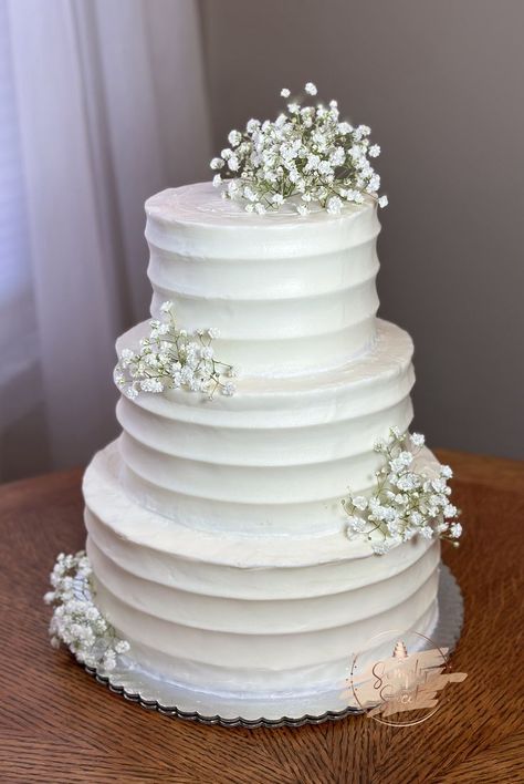 3 Tier Wedding Cake On Stand, Wedding Cakes With Gypsophilia, Gypsophila Wedding Cake, Wedding Cake With Baby Breath, Wedding Cake Baby Breath, Baby’s Breath Cake, Gypsophila Cake, Mladenacke Torte, Wedding Cake Green White