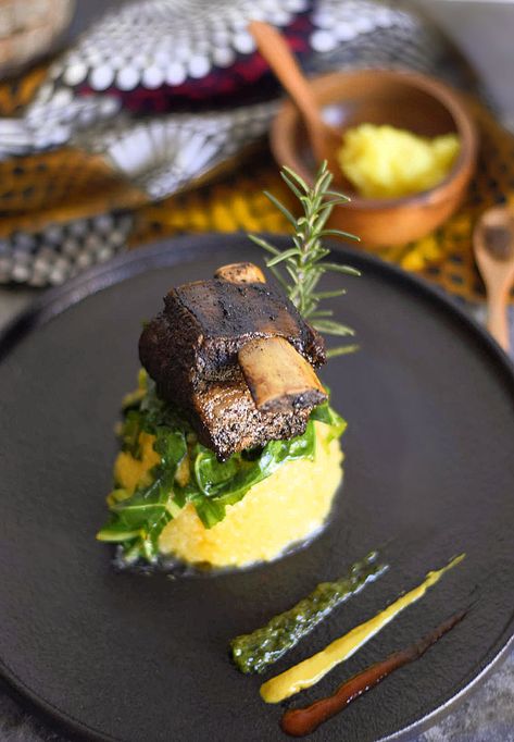 Coffee and Bourbon Braised Short Ribs #BHMVP2022 - My Pretty Brown Fit + Eats Short Rib Plating, Fancy Starters, Braised Beef Ribs, Spring Dinners, Food Sketches, Gastronomic Food, Grit Cakes, Menstrual Phase, Okra And Tomatoes