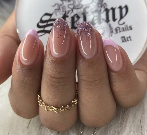 Uñas Soft Gel, Nails Soft Gel, Elegant Touch Nails, Beachy Nails, Subtle Nails, Simple Gel Nails, Summery Nails, Almond Acrylic Nails, Nails Desing