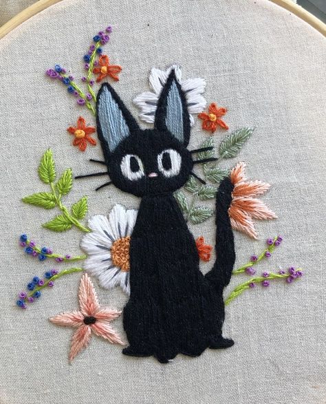 Simple Anime Embroidery Designs, Studio Ghibli Embroidery Patterns, Embroidery Inspiration Simple, Pond Embroidery, Koi Embroidery, Kitten Embroidery, Kawaii Embroidery, Anime Embroidery Designs, Coral Embroidery