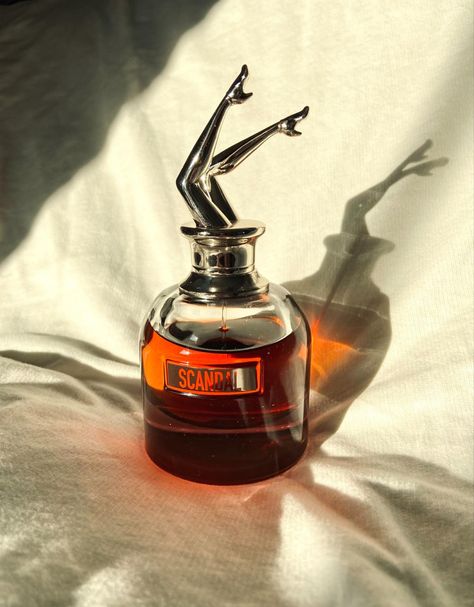 Scandal Perfume Aesthetic, Scandal Perfume, Jean Paul Gaultier Perfume, Jean Paul Gaultier Scandal, Koleksi Parfum, Black Perfume, Fragrance Photography, Perfume Bottle Design, Perfume Photography