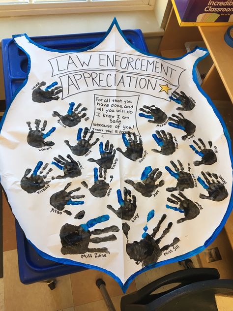 Preschool craft Preschool Police Officer Craft, Thank You Community Helpers, Highscope Activities, Police Activities For Preschool, Police Officer Crafts, Police Appreciation Week, Law Enforcement Appreciation Day, Toddler Bulletin Boards, Community Helpers Kindergarten