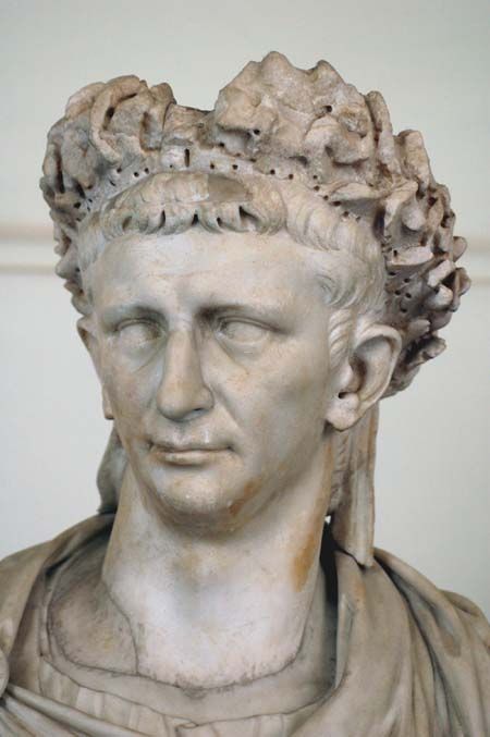 Claudius (Roman Emperors) Busts, Statues, Information, Coins, Maps ... Claudius Emperor, Roman Sculptures, Roman Kings, Imperiul Roman, Roman Busts, Ancient Roman Art, Antique Sculpture, Roman Sculpture, Greek History