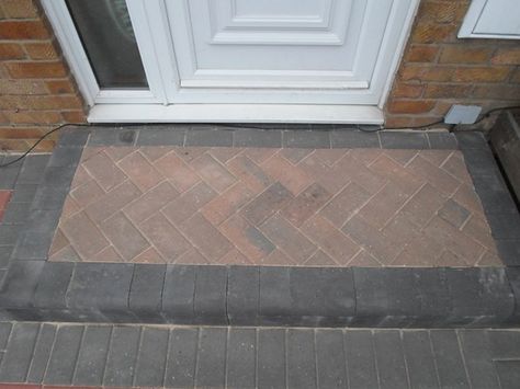 Block Paving Steps, Backdoor Steps, Grey Block Paving, Front Door Step, Paver Ideas, Front Door Steps, Patio Steps, Driveway Ideas, Driveway Design