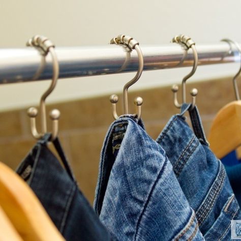 This Hack Will Change The Way You Hang Your Jeans Forever Shower Closet, Closet Organization Cheap, Double Shower Curtain, Cheap Shower, Master Closet Organization, Black Shower Curtains, Shower Rods, Double Shower, Hanger Diy