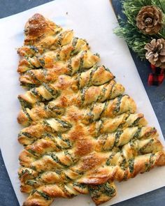 Best Christmas Appetizers, Best Holiday Appetizers, Christmas Appetizers Easy, Holiday Appetizers Recipes, Christmas Recipes Appetizers, Decorações Com Comidas, Appetizers Easy Finger Food, Best Appetizer Recipes, Finger Foods Easy