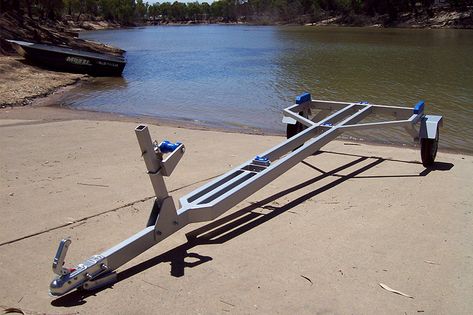 Mozzi Boat Loaders - The best boat loader on the market Boat Trailer Conversion To Utility, Truck Topper Camping, Aluminum Boat Trailers, Boat Modifications, Beach Trailer, John Boats, Pedal Boats, Boat Stands, Kayak Trailer