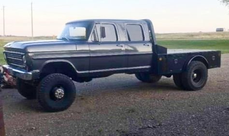 Old Flatbed Truck, Ford Crew Cab, Ford Super Duty Trucks, 1979 Ford Truck, Big Ford Trucks, Custom Truck Beds, Truck Flatbeds, Super Duty Trucks, Chevrolet Pickup