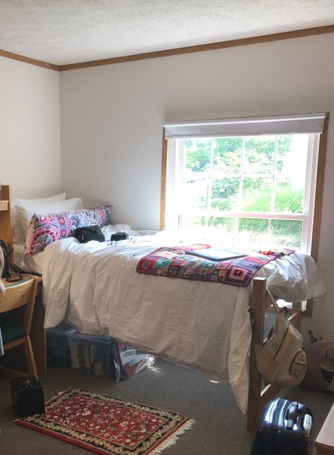 Bard College Dorm Room College Of Whispers Bard, College Of Swords Bard, College Of Spirits Bard, Bard College New York, Barnard College Dorm, Bard College, College Dorm Room Decor, College Dorm Room, College Room