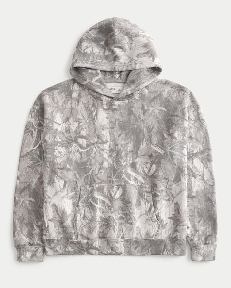 Men's Boxy Camo Hoodie | Men's Tops | HollisterCo.com Men's Sleepwear & Loungewear, Cozy Christmas Outfit, Christmas Outfit Men, Men's Loungewear, Hoodie Outfit Men, Brown Leather Jacket Men, Mens Fur Coat, Faux Leather Jacket Women, Fur Jacket Women