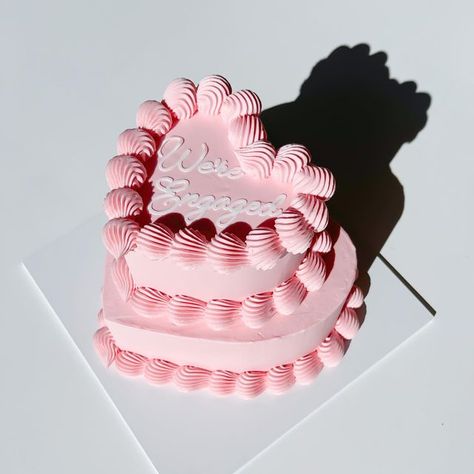 Two Tier Heart Cake, Tier Heart Cake, 25th Bday Cake, Heart Shape Cake, Sweet Sixteen Ideas, Heart Wedding Cakes, Fake Cakes, Sweet 16 Themes, Shape Cake