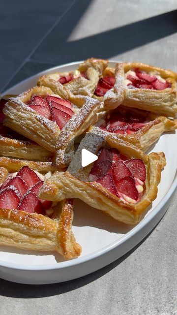 Danish Pastry Shapes, Simple Slices, Fruit Danish, Easy Cream Cheese Danish, Strawberry Danish, Pastry Basket, Puff Pastry Cream Puffs, Vanilla Cream Cheese, Cream Cheese Danish