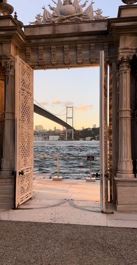 Istanbul Instagram Photos, Istanbul Instagram Story, Istanbul Fake Story, Istanbul Turkey Aesthetic, Istanbul Wallpaper, Istanbul Guide, Istanbul Pictures, Turkey Vacation, Istanbul Turkey Photography