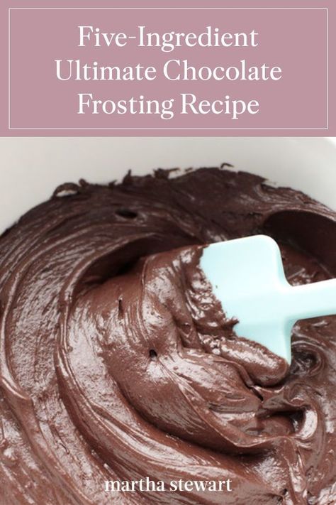 Quick Chocolate Frosting, Family Gathering Food, Chocolate Cake Icing, Chocolate Frosting Recipe, Homemade Chocolate Frosting, Ultimate Chocolate Cake, Chocolate Cream Cheese Frosting, Frosting Recipes Easy, Chocolate Frosting Recipes