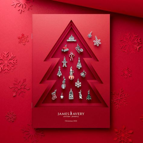 Jewellery Christmas Ads, Holiday Marketing Design, Christmas Jewelry Photography, Glass Sticker Design, Christmas Tree Poster, Christmas Marketing, Swarovski Christmas, Xmas Greetings, Christmas Shoot