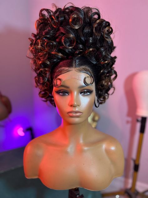 Double Stacked curly pony in Black with brown highlights. Black Women Updo Hairstyles, Christmas Hairstyle, Christmas Party Hairstyles, Curly Clip Ins, Velvet Christmas, Pin Curls, Sassy Hair, Glam Hair, 90s Hairstyles